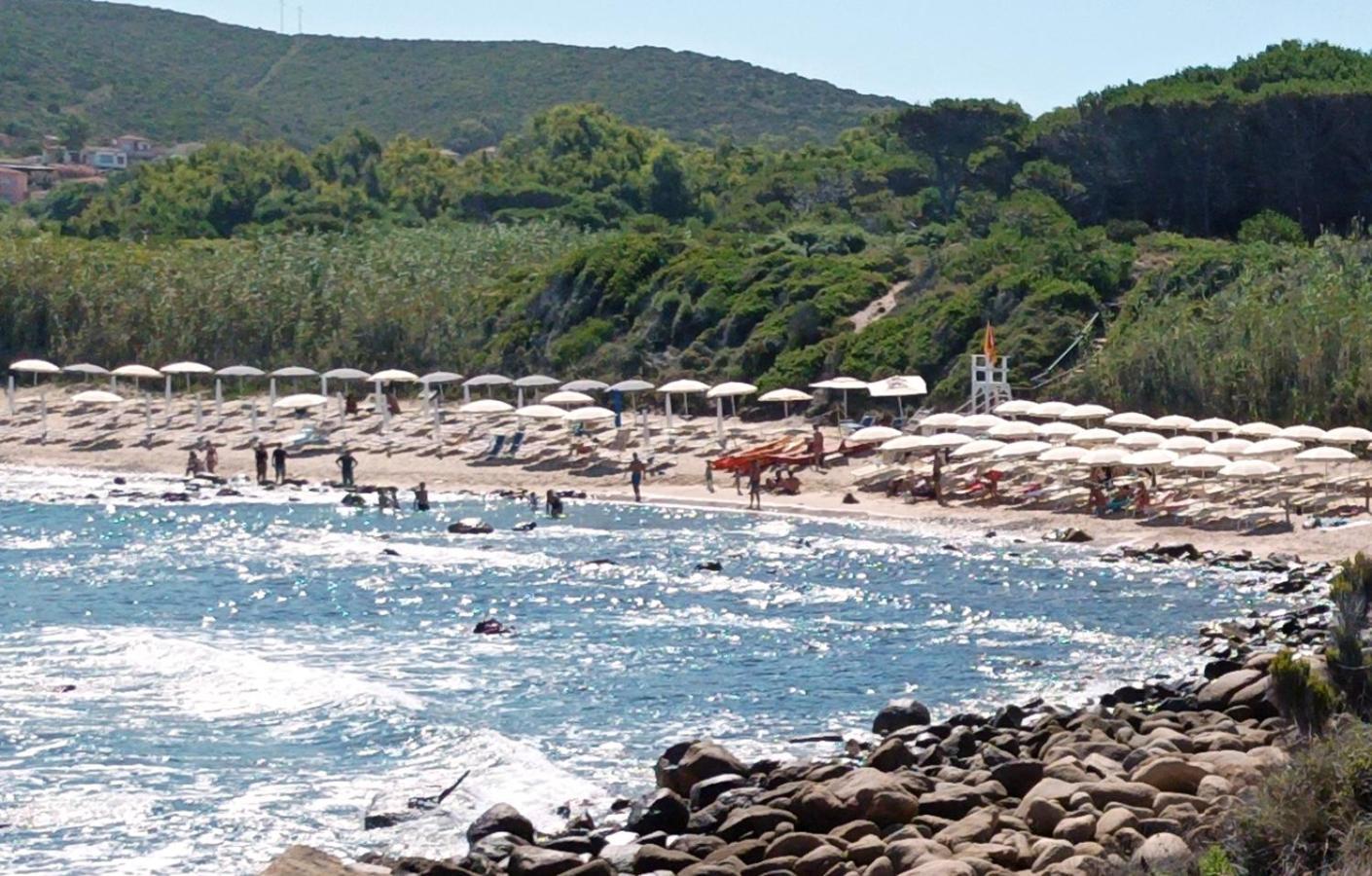 Gli Oleandri Di Calarossa - 5M Walk To The Beach Изола Роса Екстериор снимка